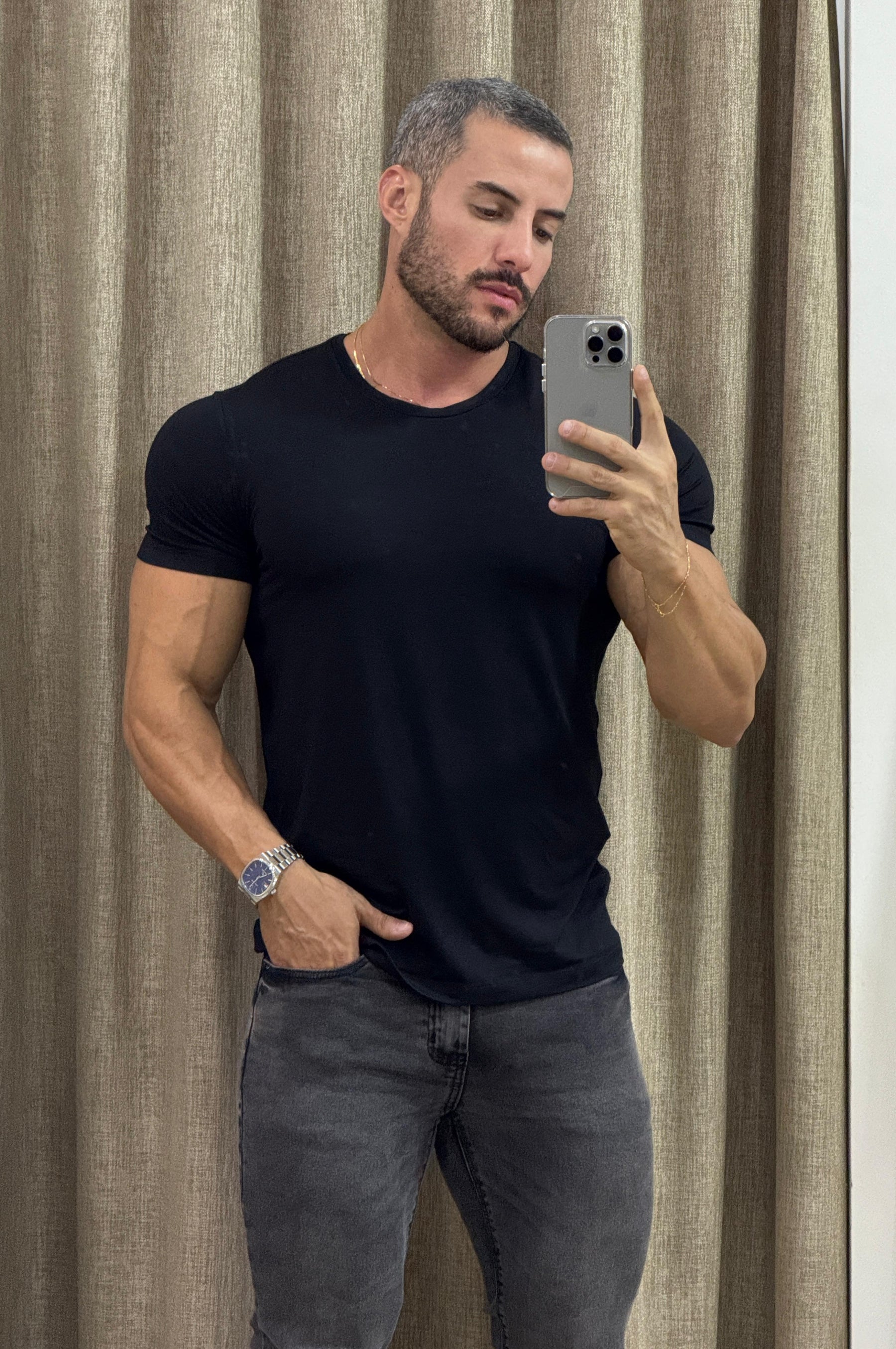 Camiseta Essential Slim Fit - Up