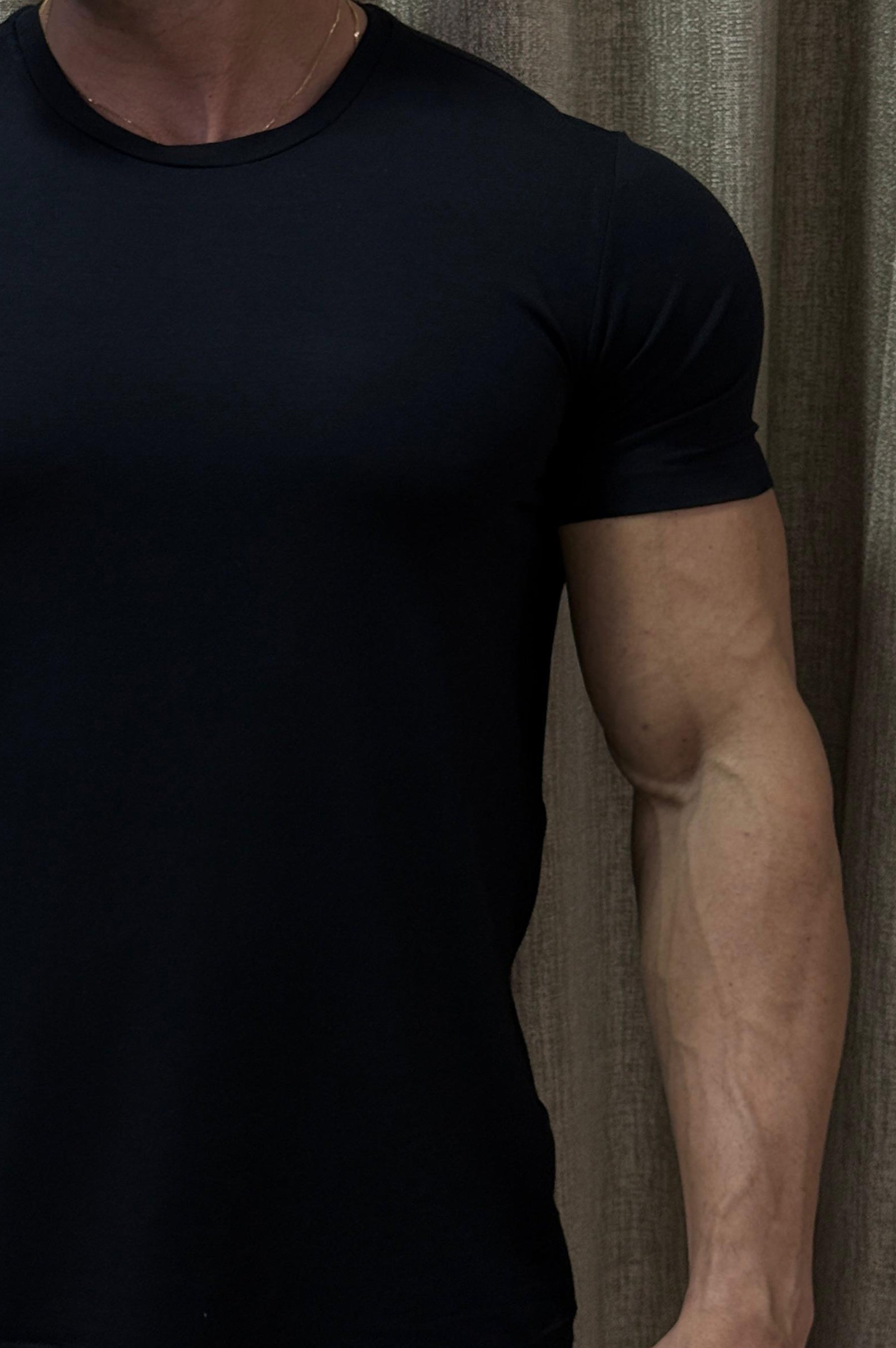 Camiseta Essential Slim Fit - Up