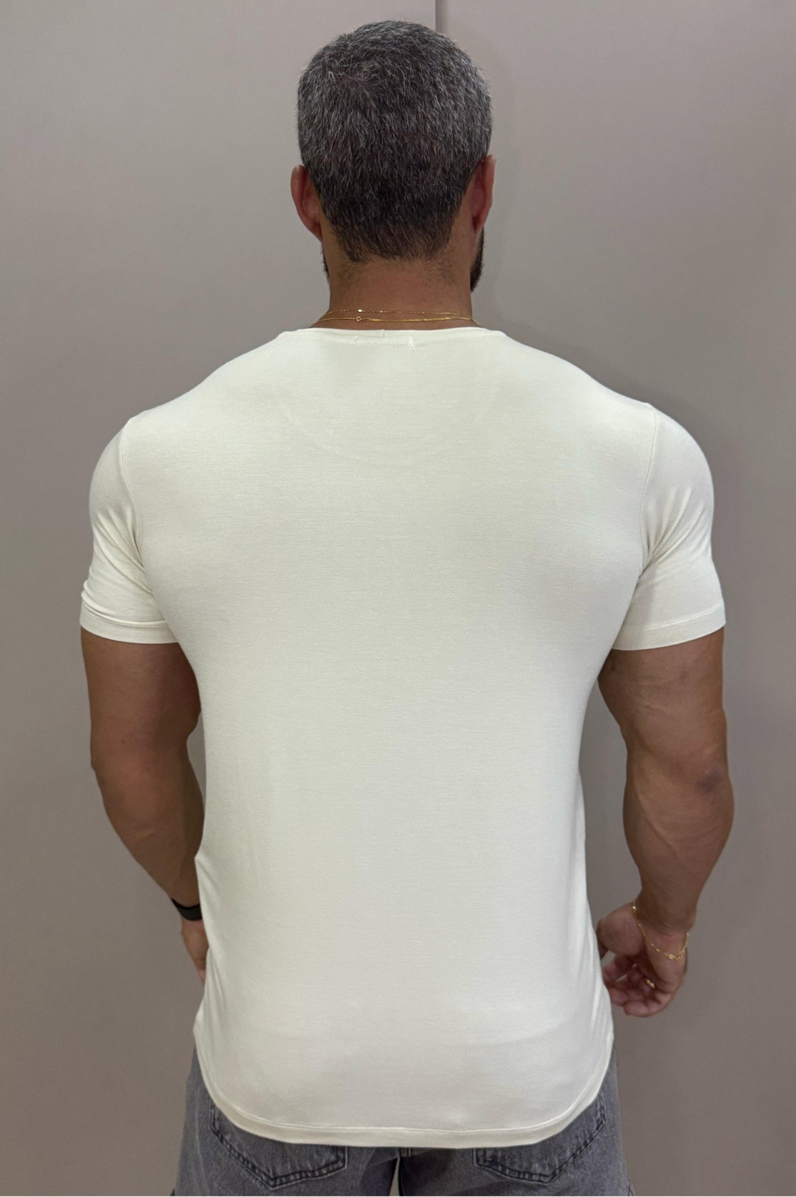 Camisa Essential Slim Fit Offwhite - Up