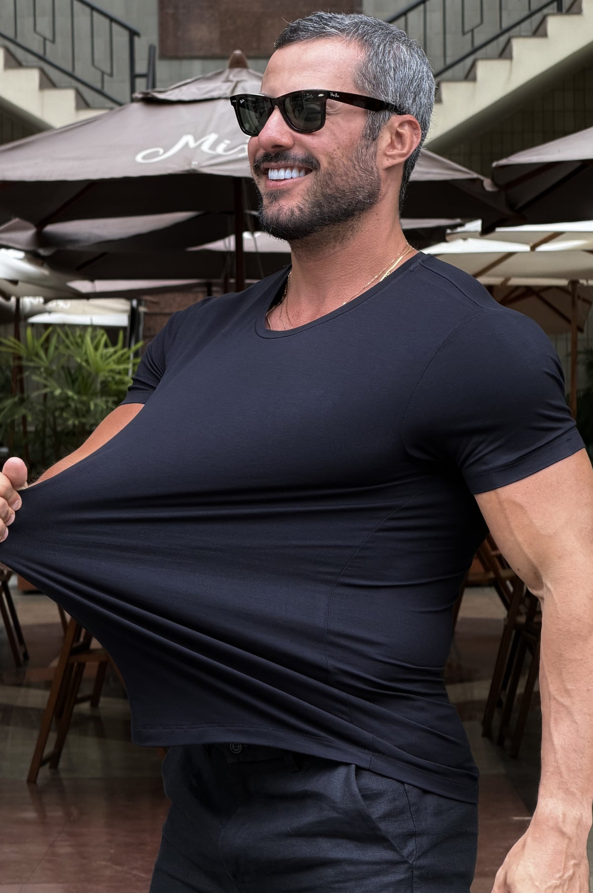 Camiseta Essential Slim Fit - Up