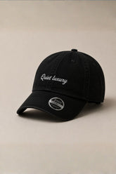 Boné Dad Hat - Quiet Luxury Preto
