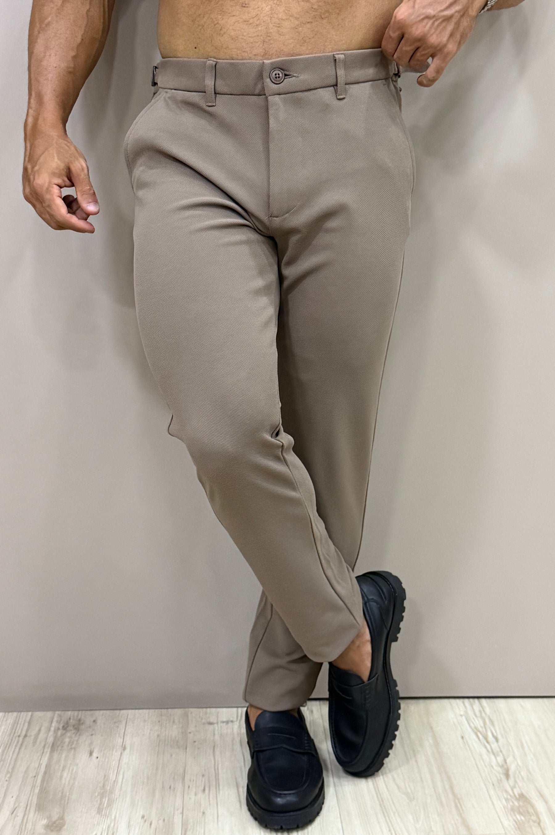 Calça Alfaitaria com Ajuste Lateral Slim Bulggari