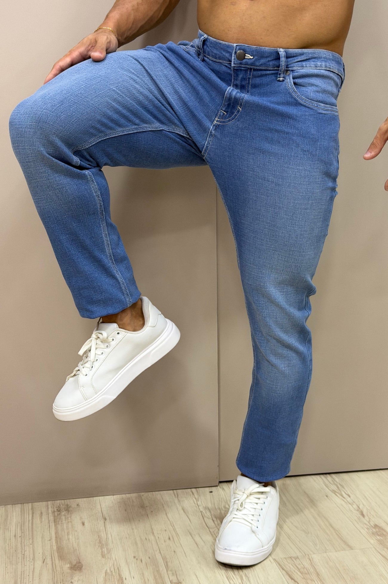 Calça Jeans Essential Slim Fit Claro - Up