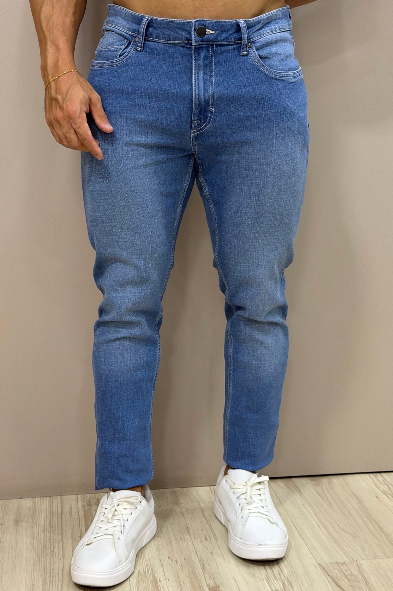 Calça Jeans Essential Slim Fit Claro - Up