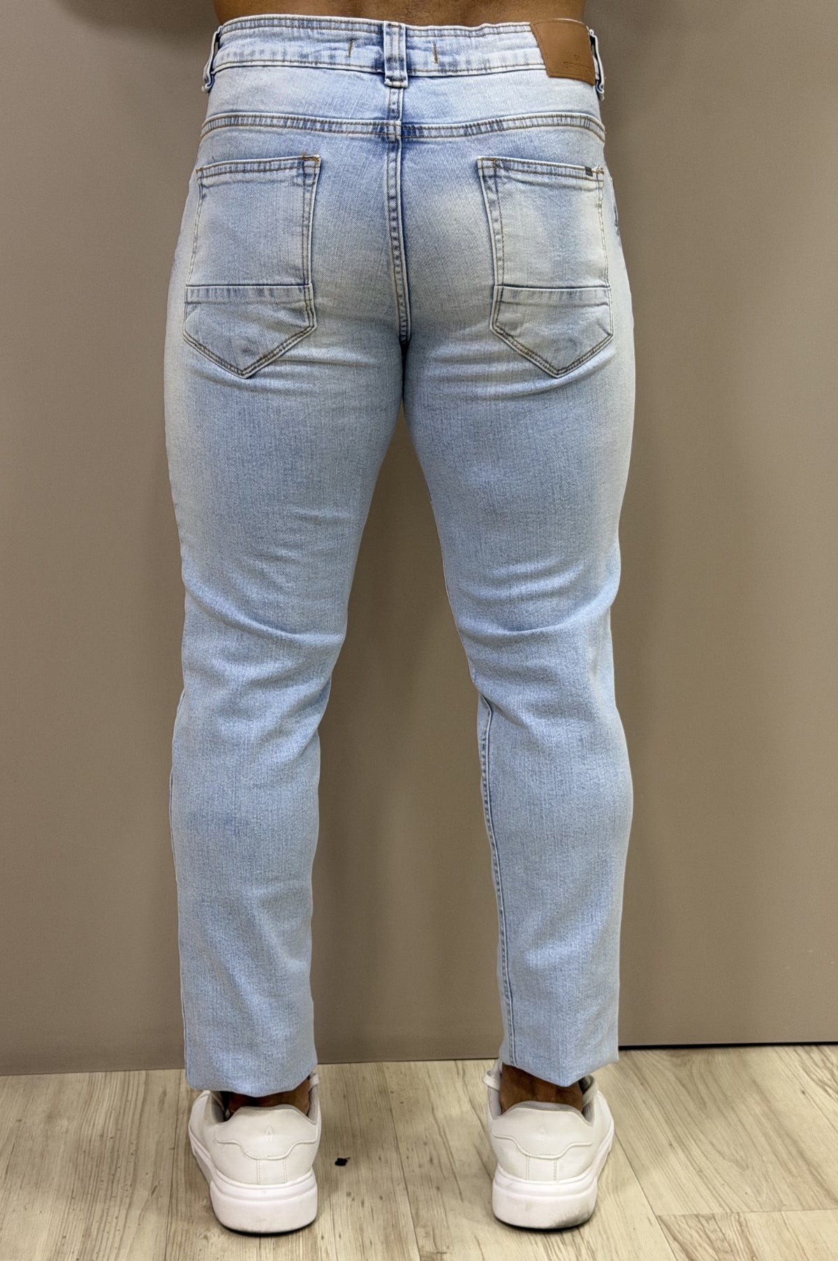 Calça Jeans Slim Delavê