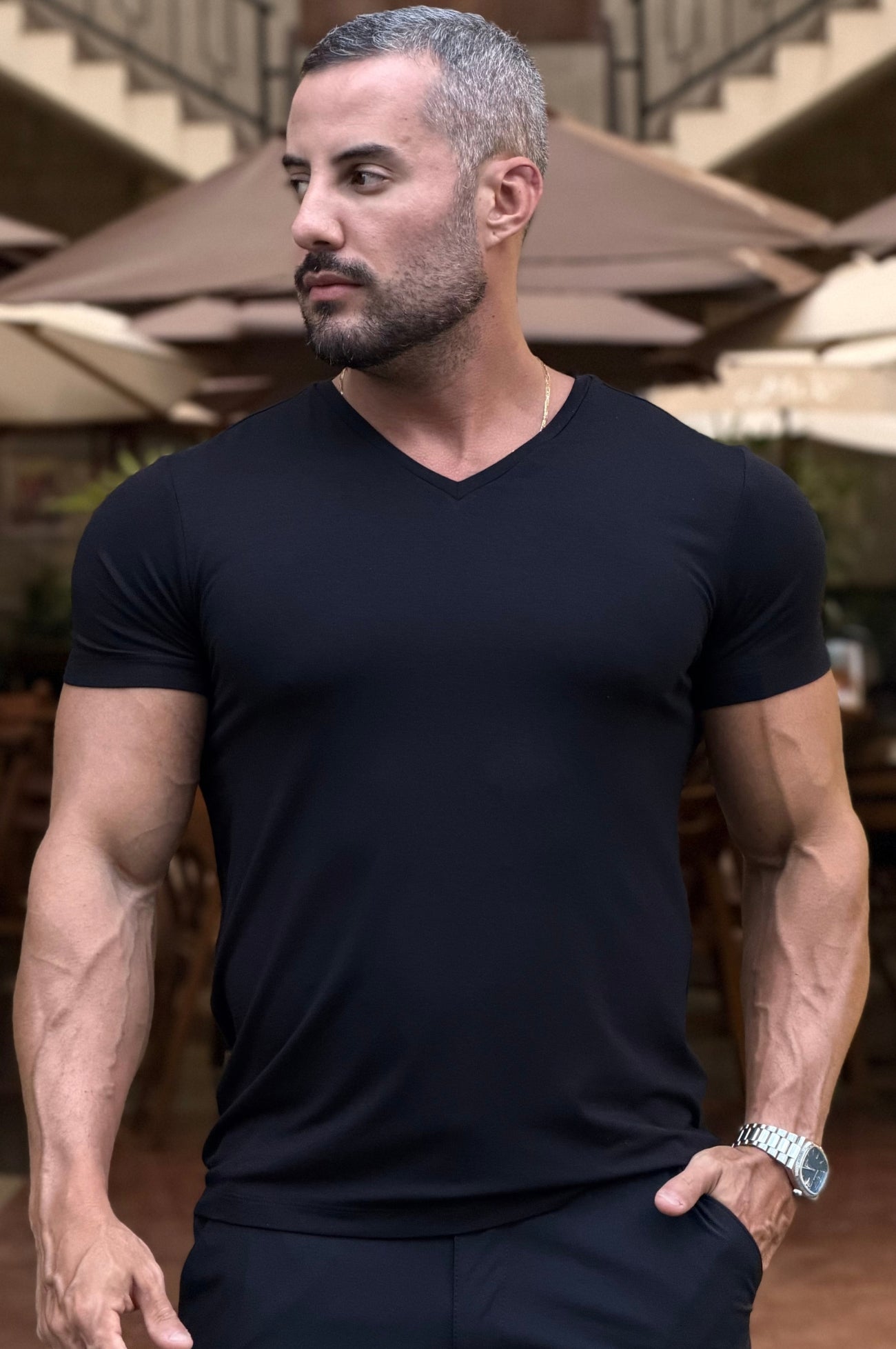 Camiseta Essential SlimFit Gola V
