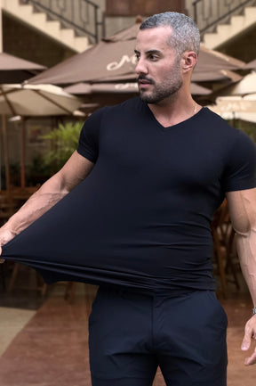 Camiseta Essential SlimFit Gola V