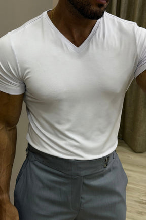 Camiseta Essential SlimFit Gola V