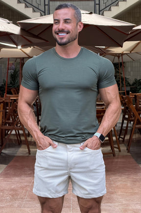 Camiseta Essential Slim Fit - Up