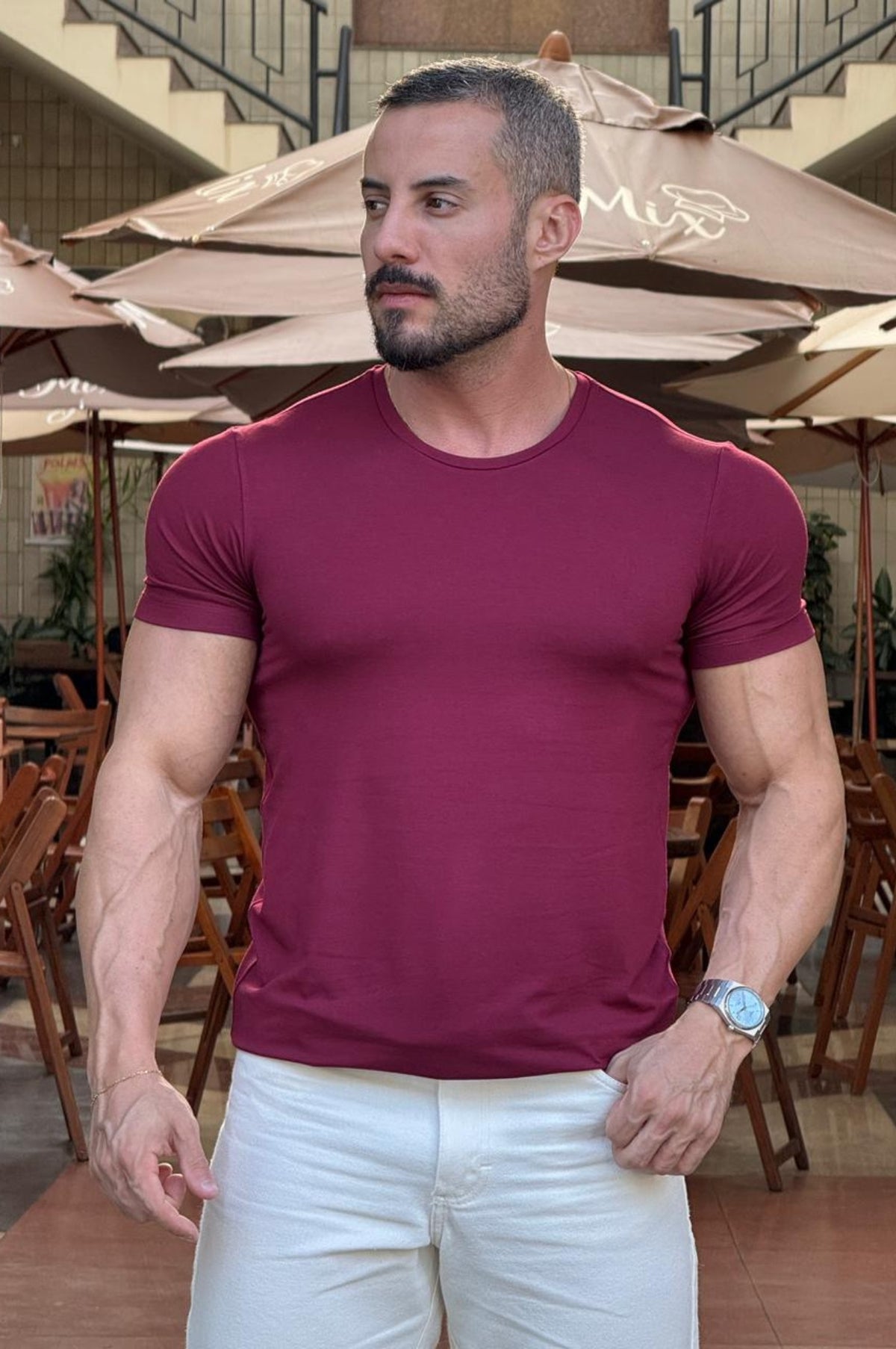 Camiseta Essential Slim Fit - Up
