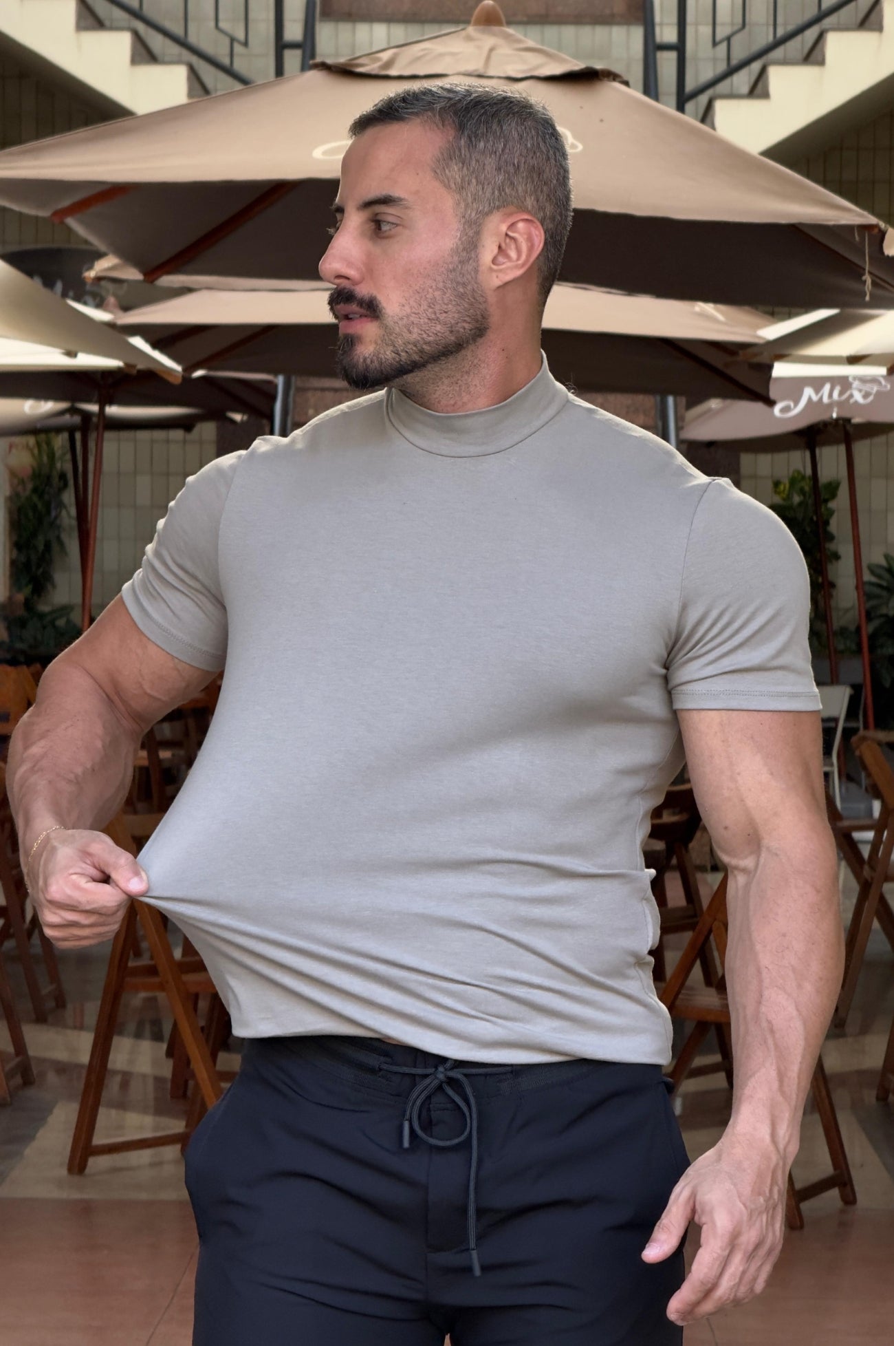 Camiseta Gola Média - Up