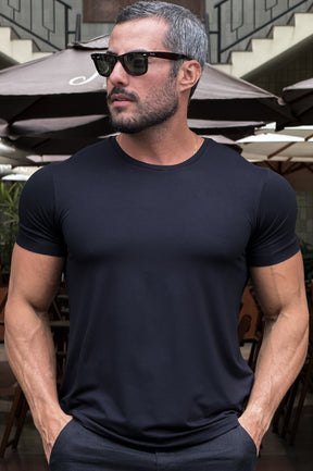 Camiseta Essential Slim Fit - Up